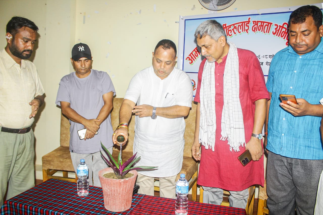 संचारकर्मीहरुको क्षमता अभिवृद्धिको लागि तिनदिने तालिम शुरु,तथ्यमा आधारित पत्रकारिता गर्न मेयर सिंहको आग्रह