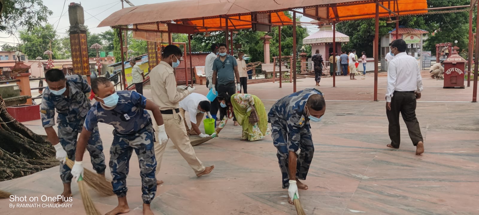 फोनिजको स्थापना दिवसको अवसरमा  गढीमाई मन्दिरमा वृहत सरसफाई